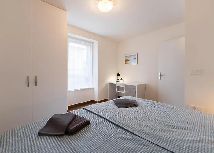 Tramontana And Maestral Apartment *