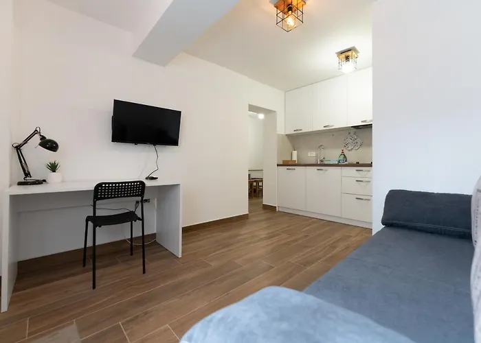 Tramontana And Maestral アパート