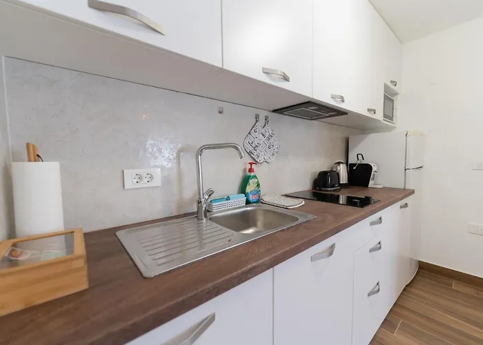 Tramontana And Maestral