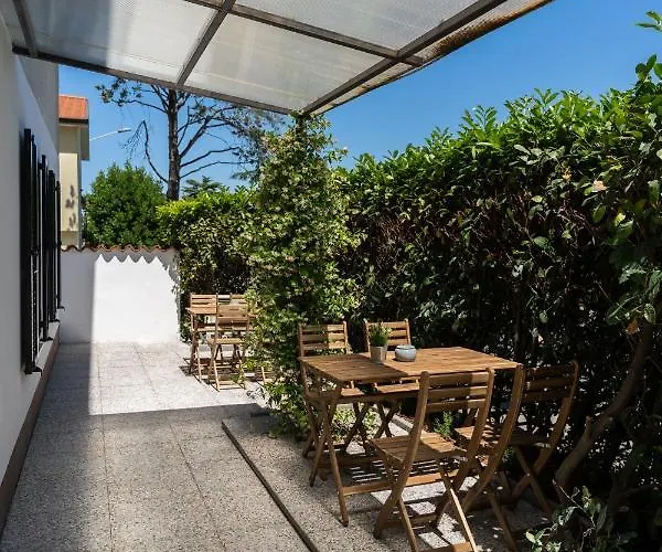 Tramontana And Maestral דירה *